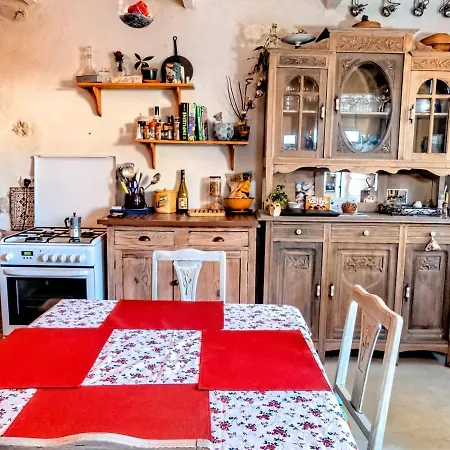 La Fabuleuse 2etoiles Hébergement de vacances *