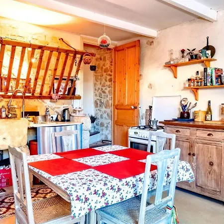 度假居 La Fabuleuse 2etoiles Aramon